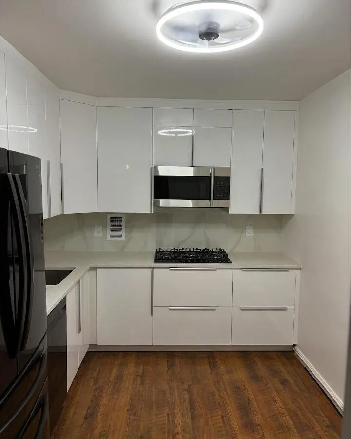 Renovated kitchen with quartz countertops in Hope